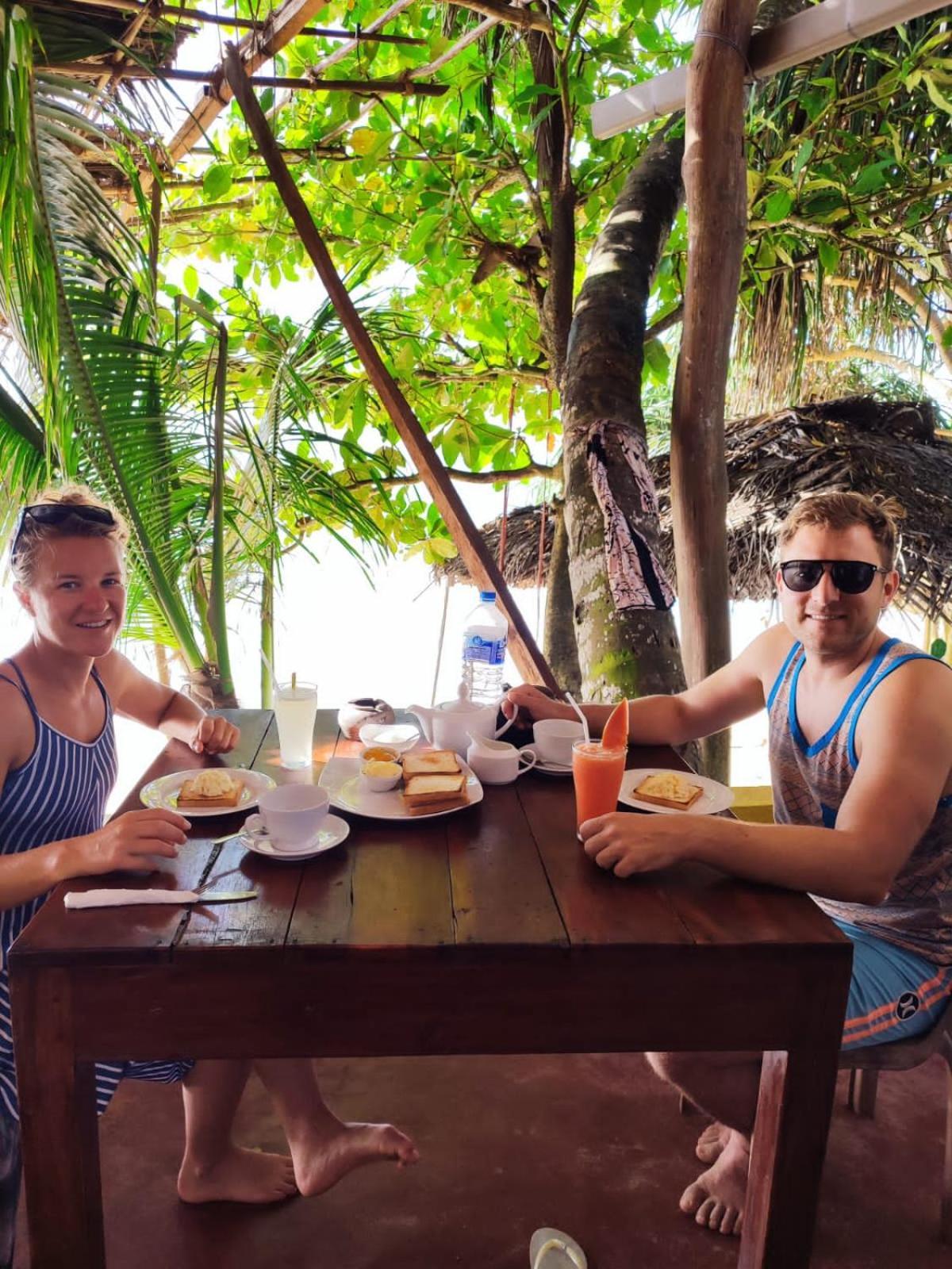 Lucky Sea Beach Hotel Tangalle Exteriör bild